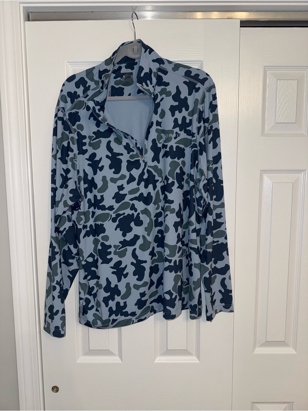 Orvis Light Blue and Navy Camo Quarter-Zip Pullover size xl extra large dri-cast